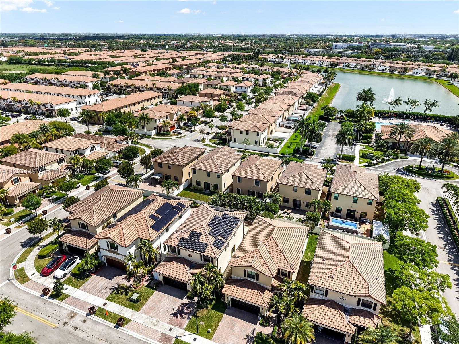 BELLAGIO VILLAS - Residential