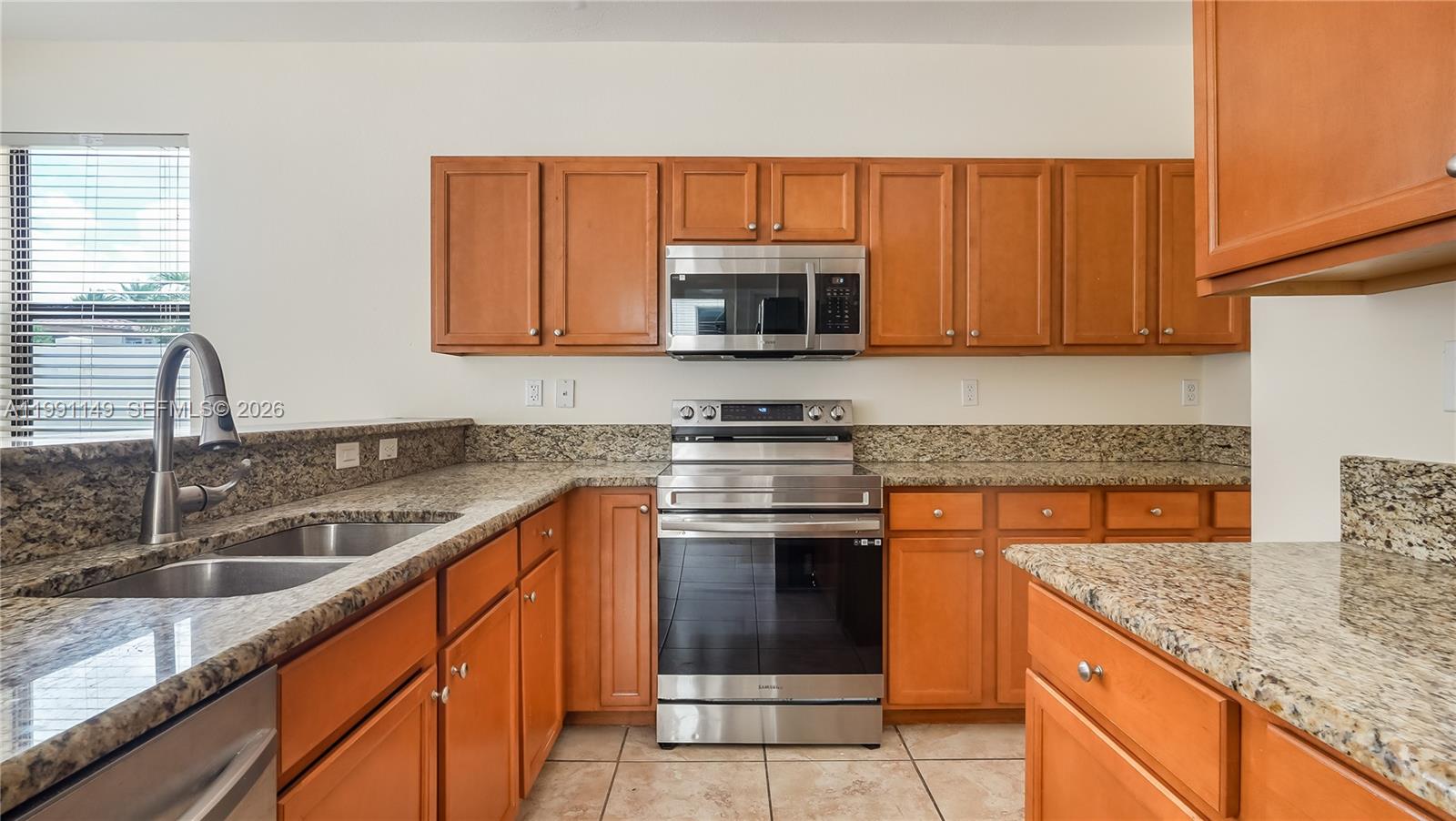 BELLAGIO VILLAS - Residential