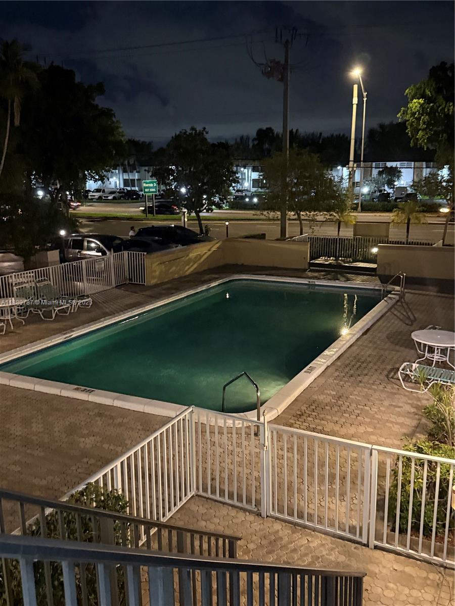 LAFAYETTE CONDO - Residential