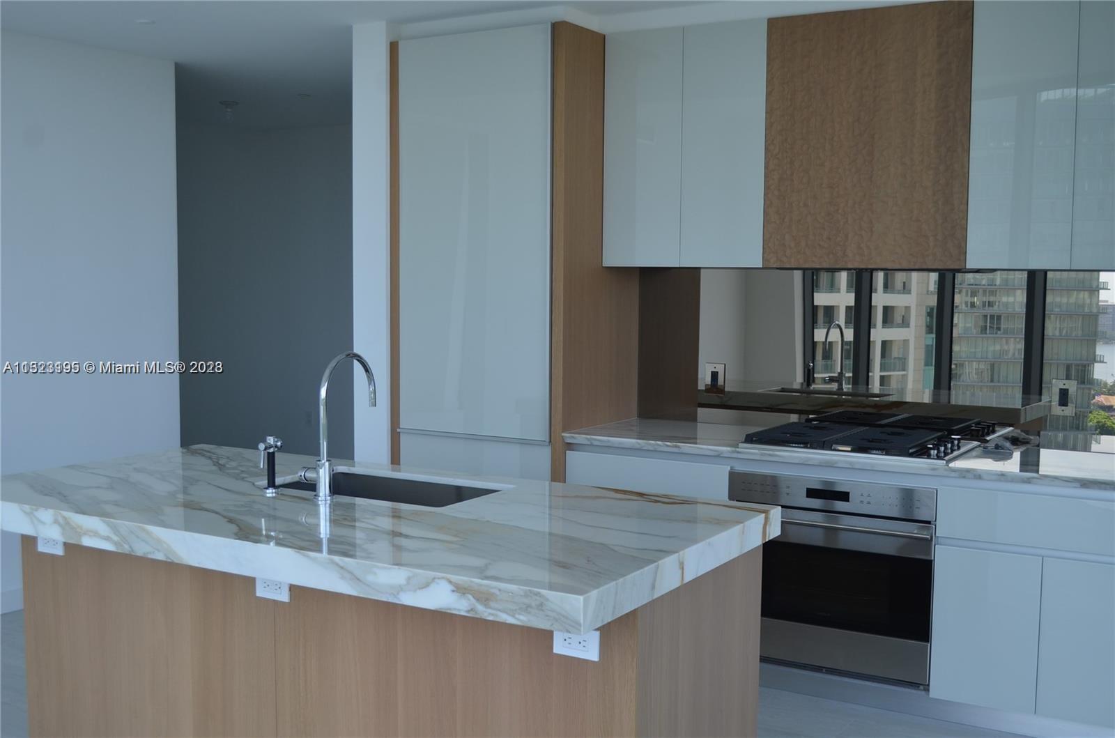 CLUB RESIDENCES AT PARK G - Residential Lease