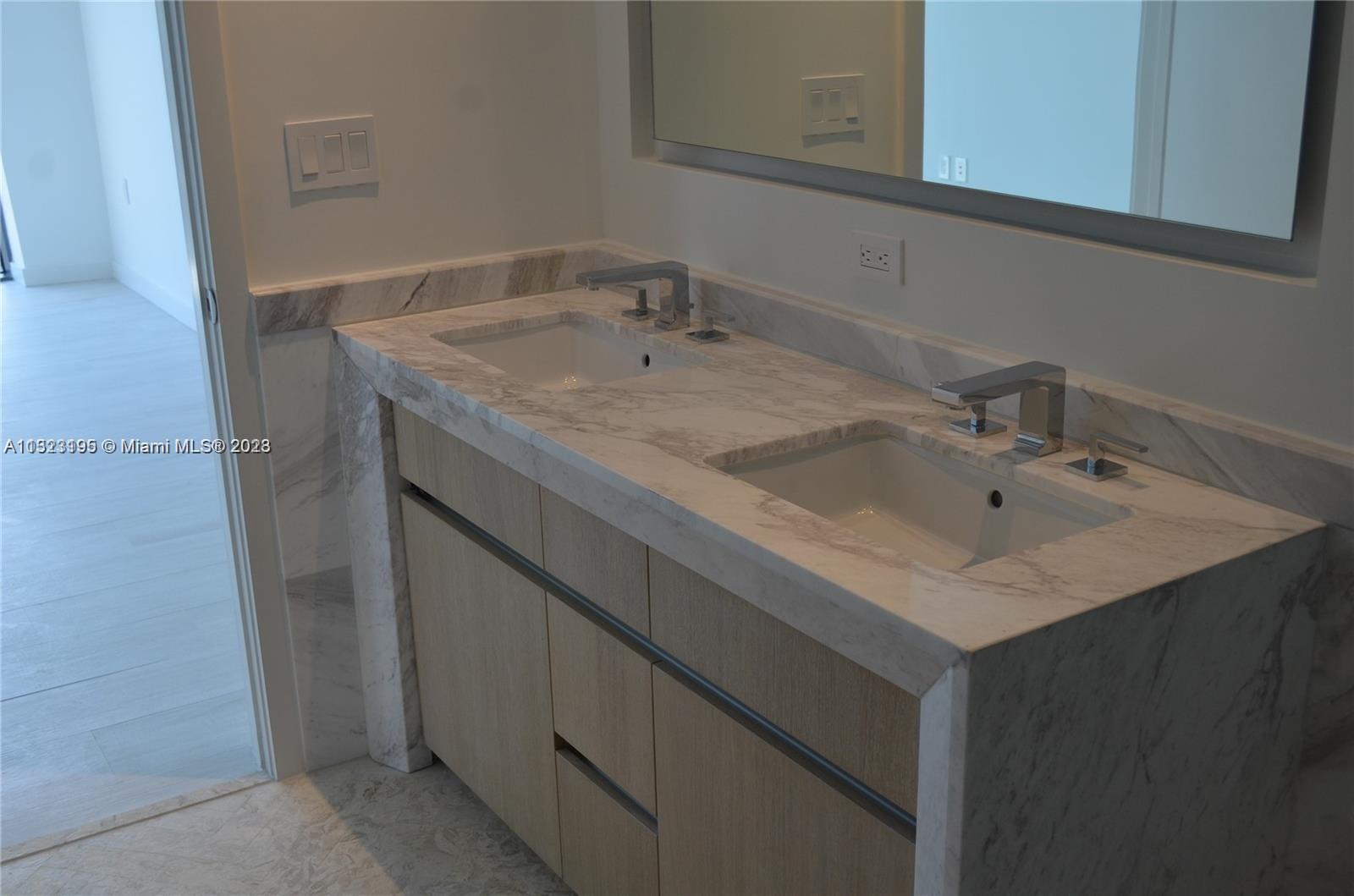 CLUB RESIDENCES AT PARK G - Residential Lease