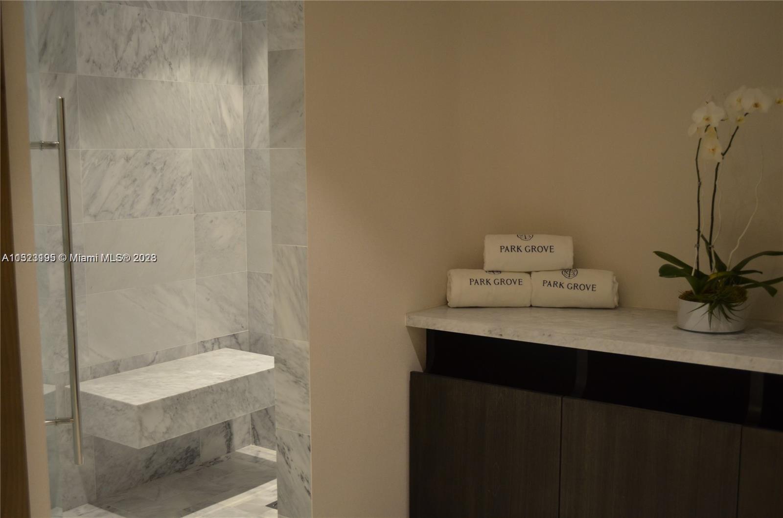 CLUB RESIDENCES AT PARK G - Residential Lease