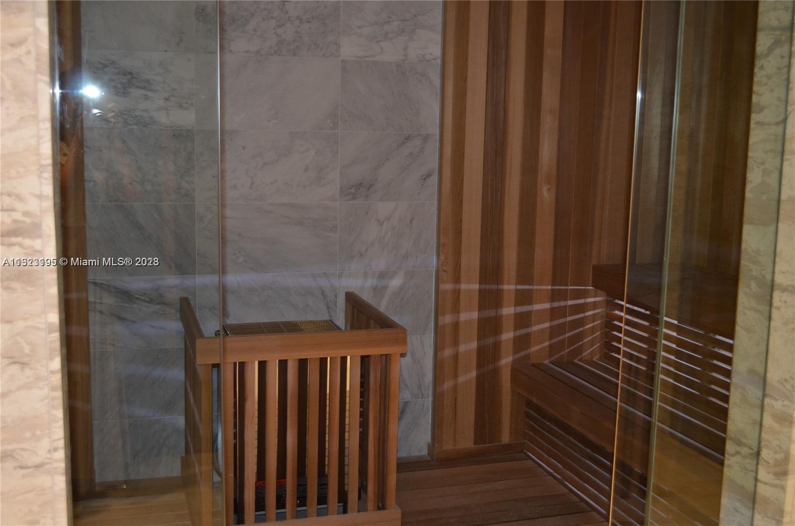 CLUB RESIDENCES AT PARK G - Residential Lease