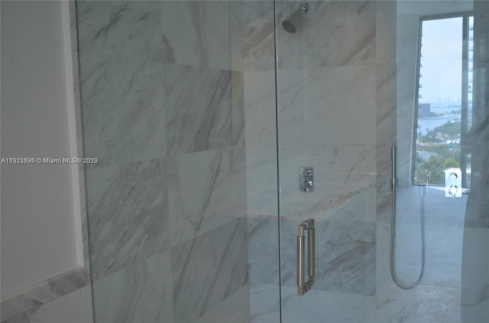 CLUB RESIDENCES AT PARK G - Residential Lease