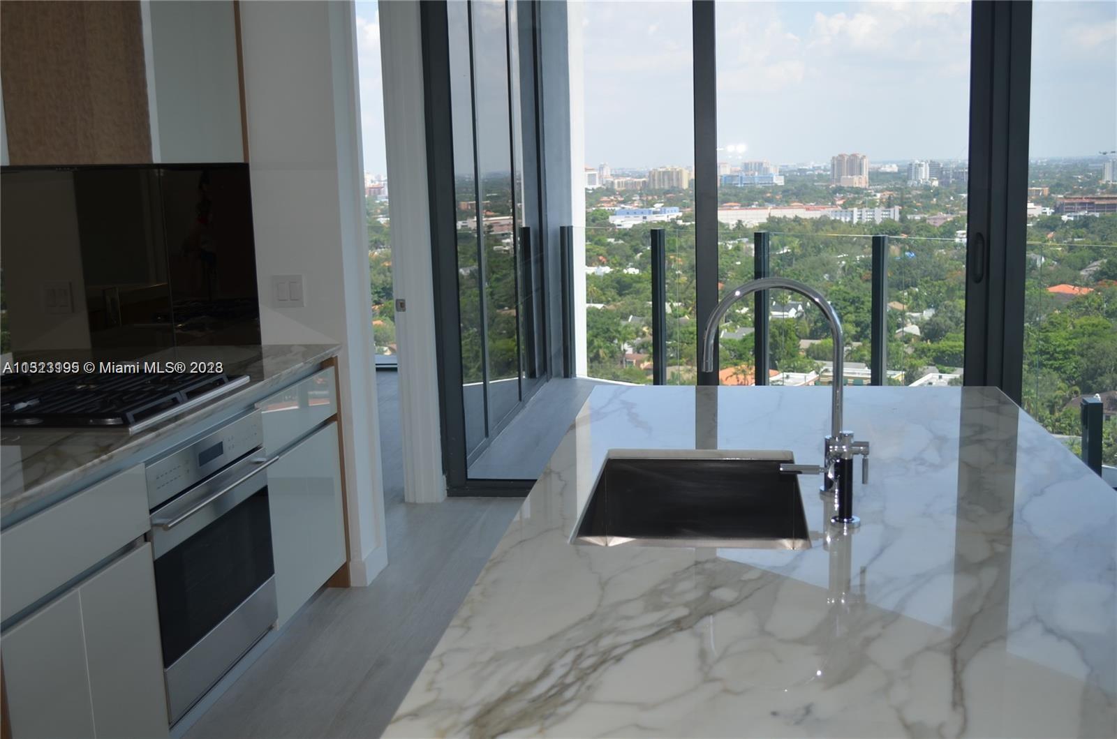 CLUB RESIDENCES AT PARK G - Residential Lease