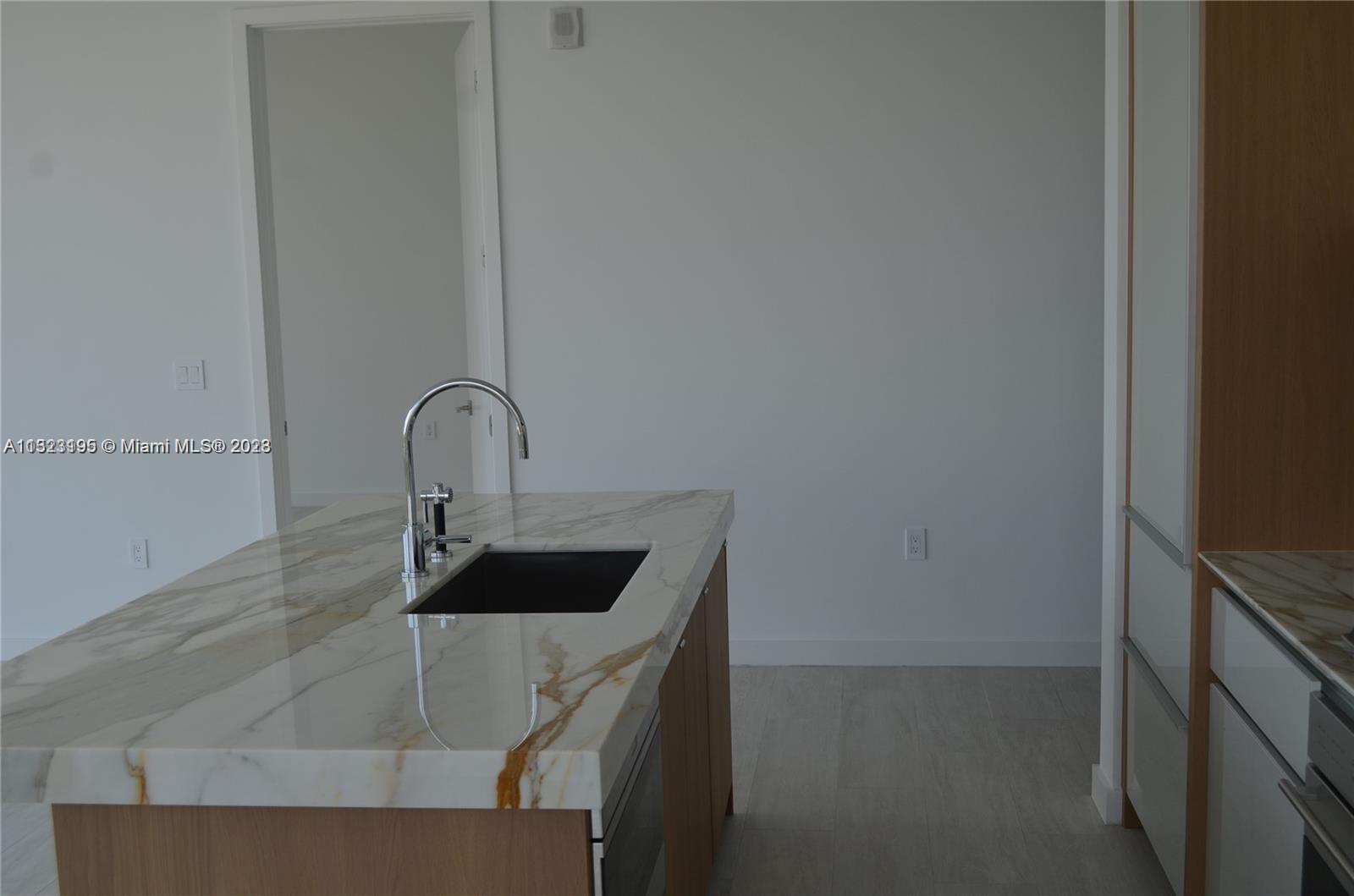 CLUB RESIDENCES AT PARK G - Residential Lease