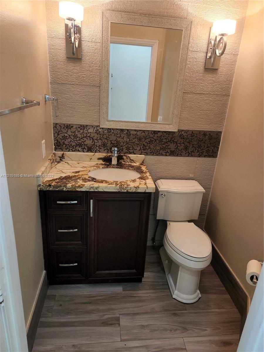 LAKES OF WESTERN PINES RE - Residential Lease