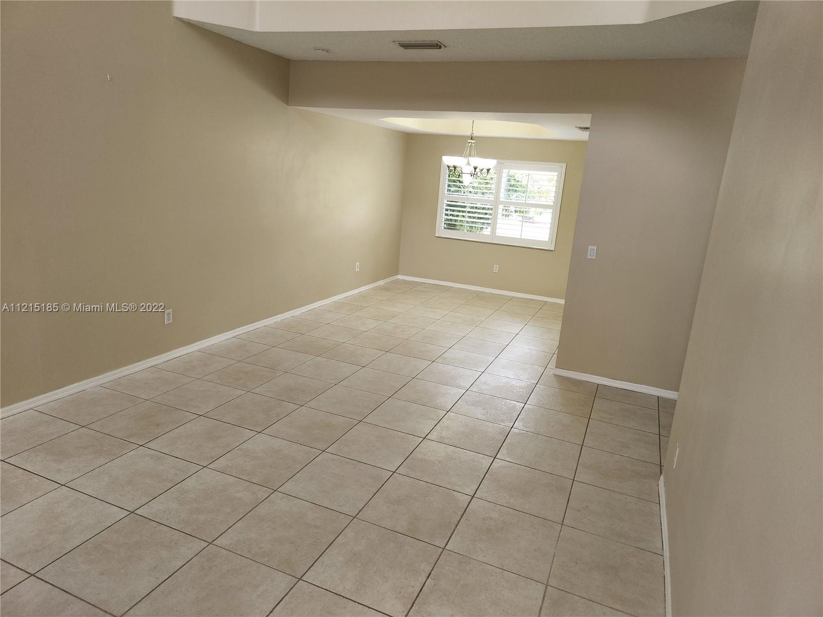 LAKES OF WESTERN PINES RE - Residential Lease