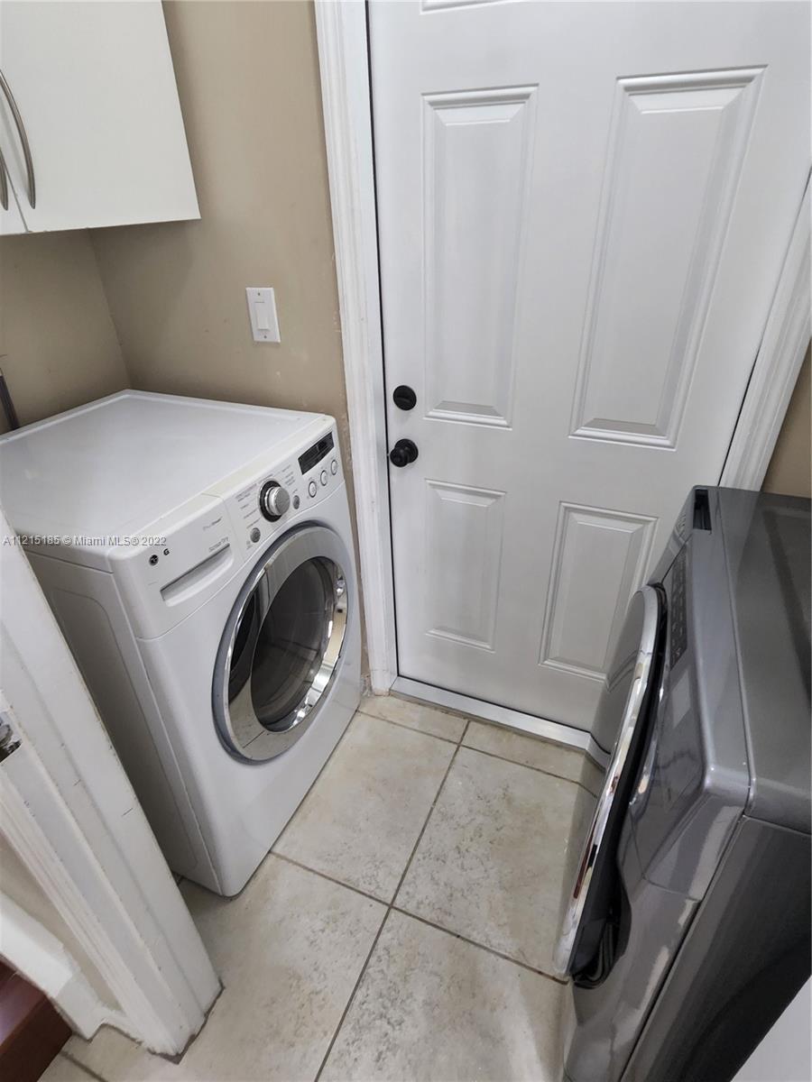 LAKES OF WESTERN PINES RE - Residential Lease