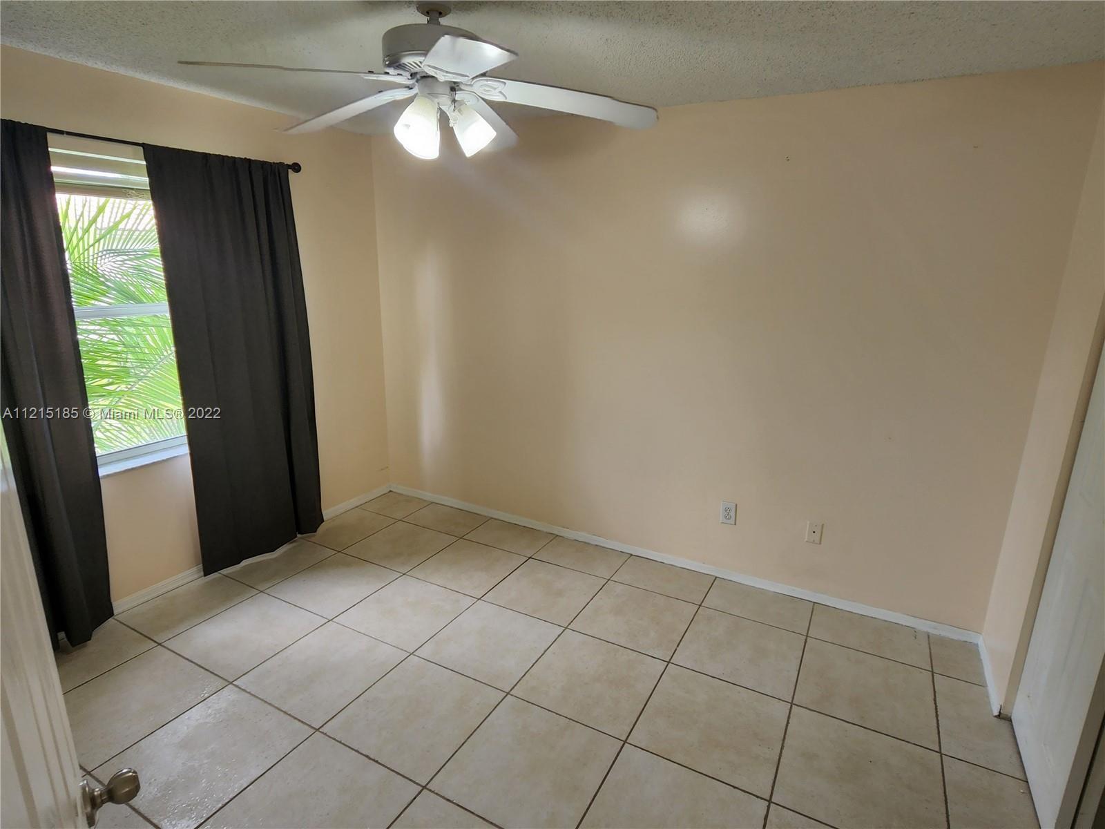 LAKES OF WESTERN PINES RE - Residential Lease