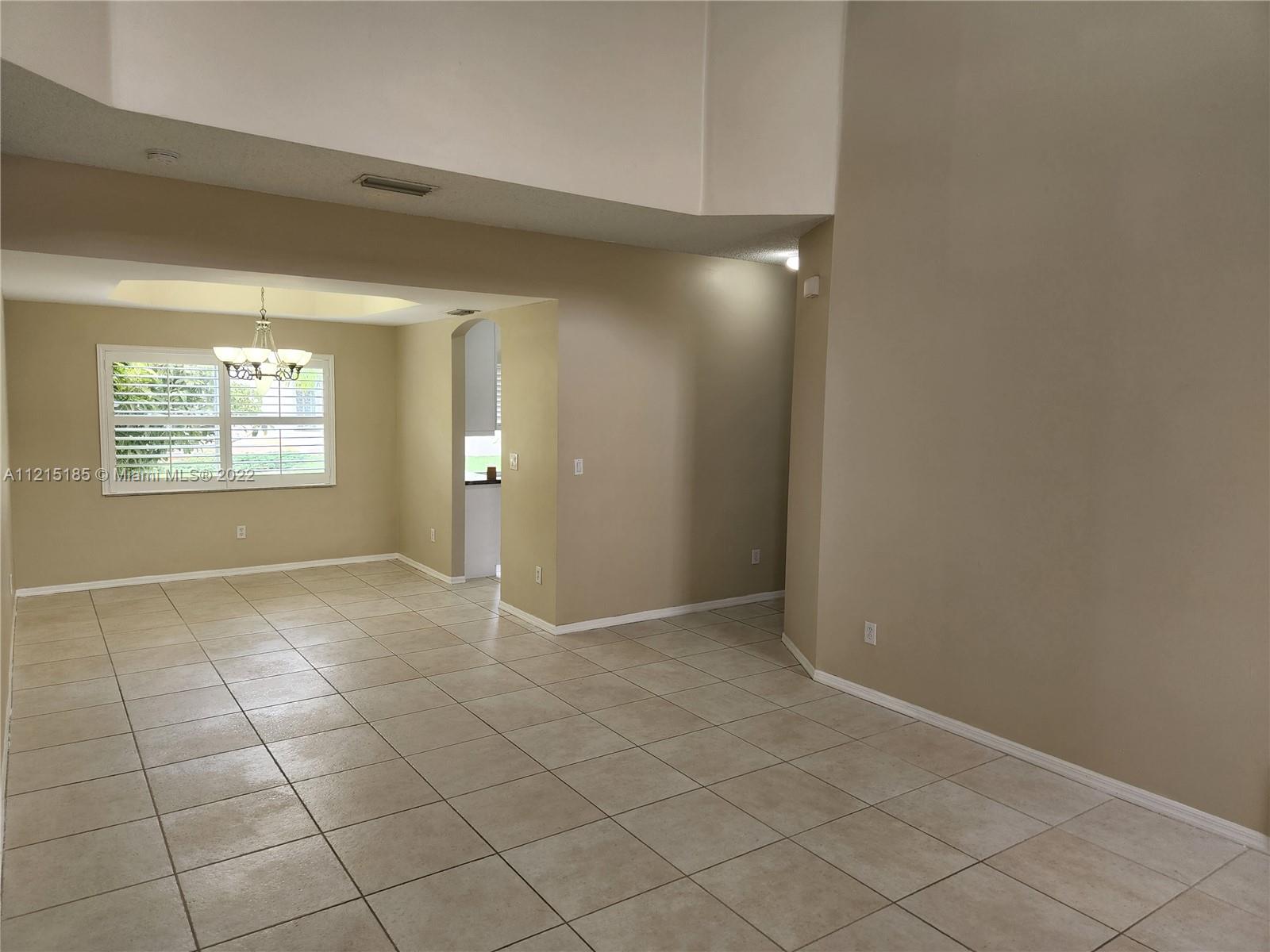 LAKES OF WESTERN PINES RE - Residential Lease