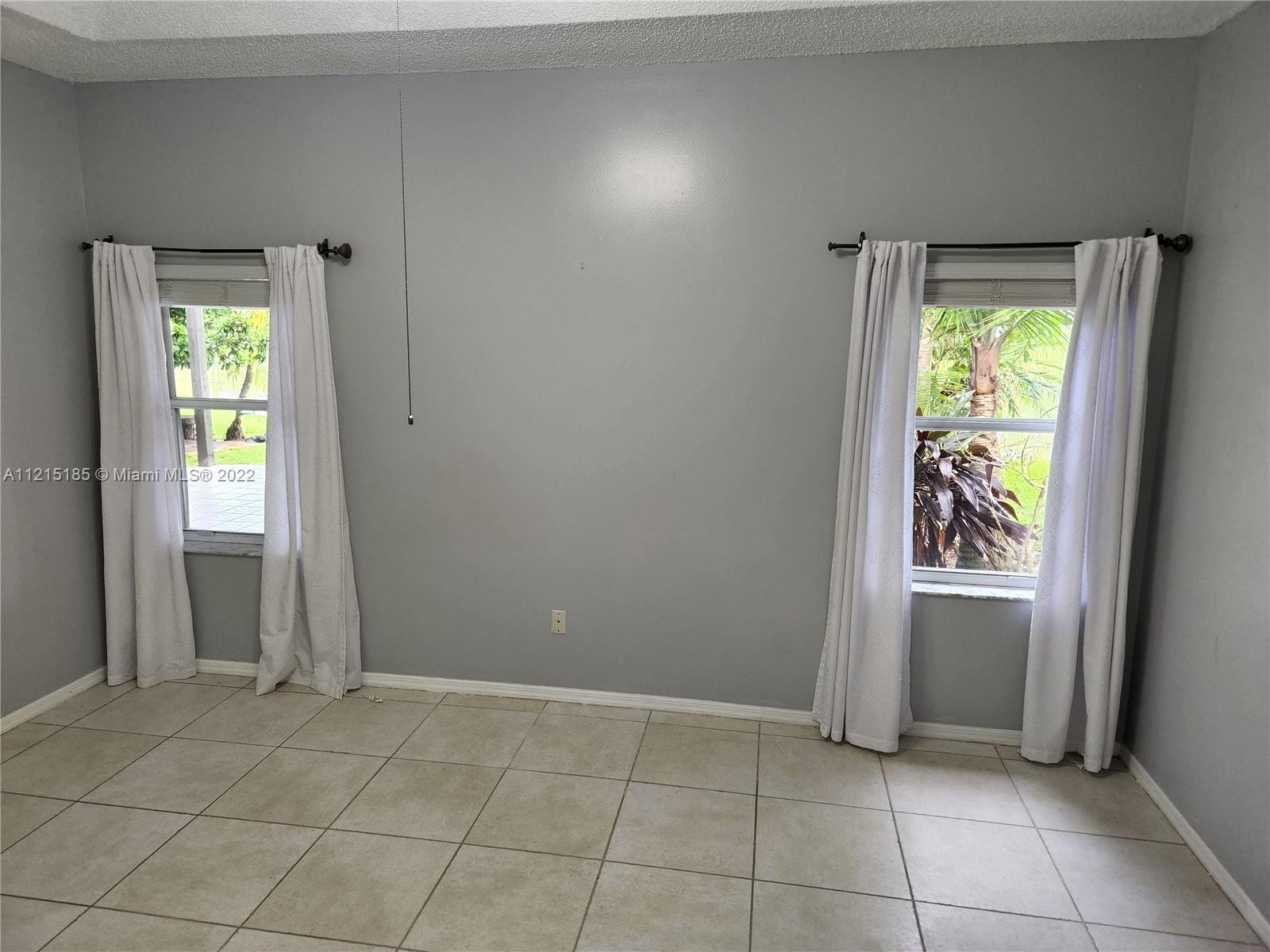 LAKES OF WESTERN PINES RE - Residential Lease