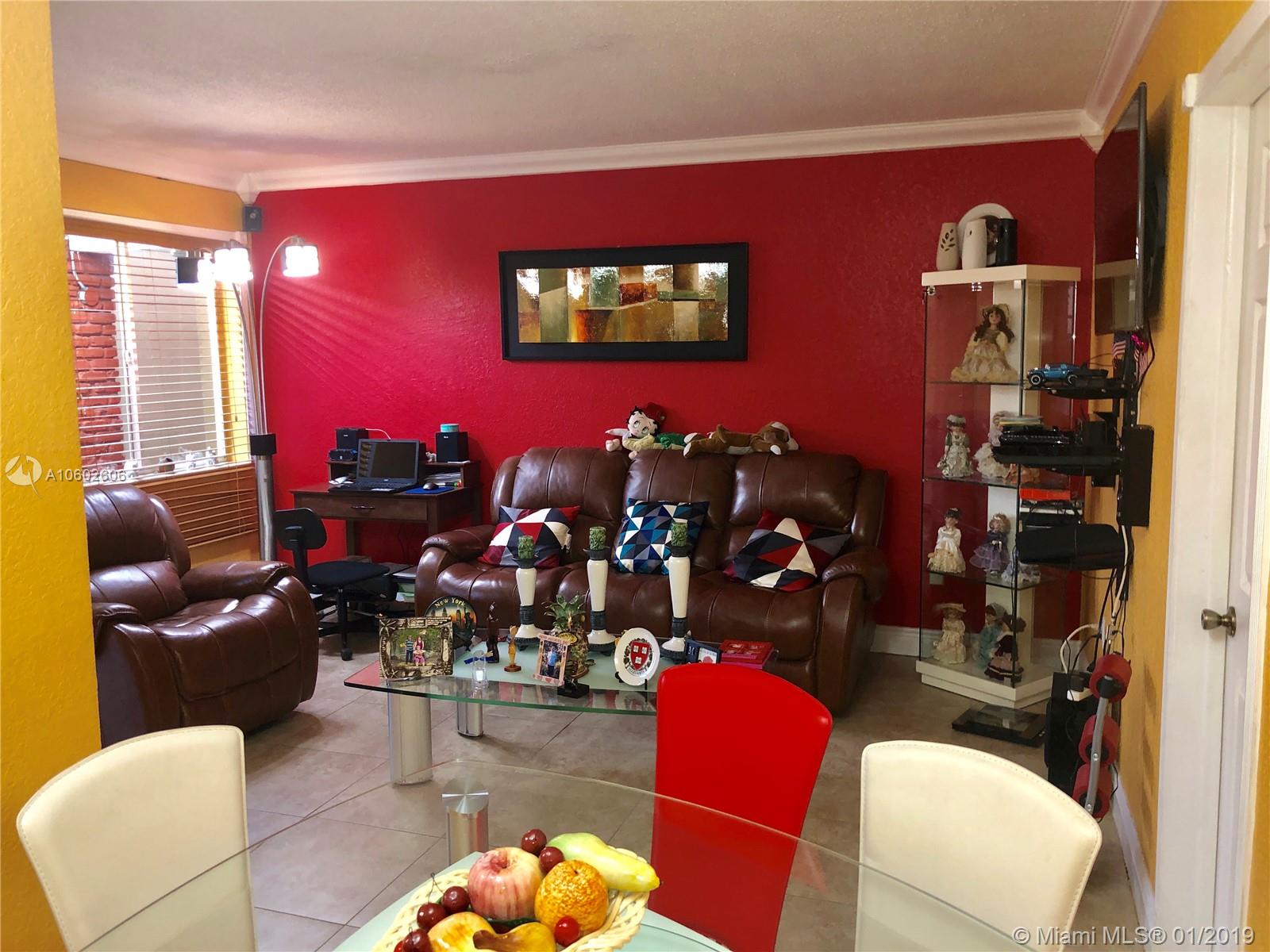 COURTYARDS II CONDO - Residential