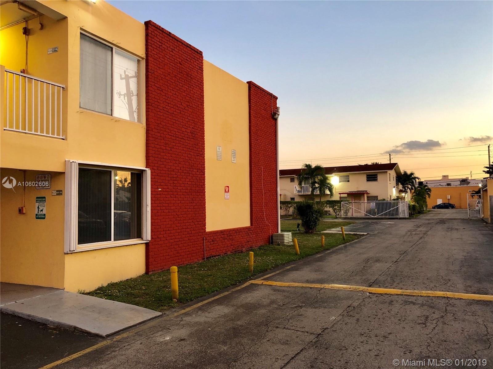 COURTYARDS II CONDO - Residential