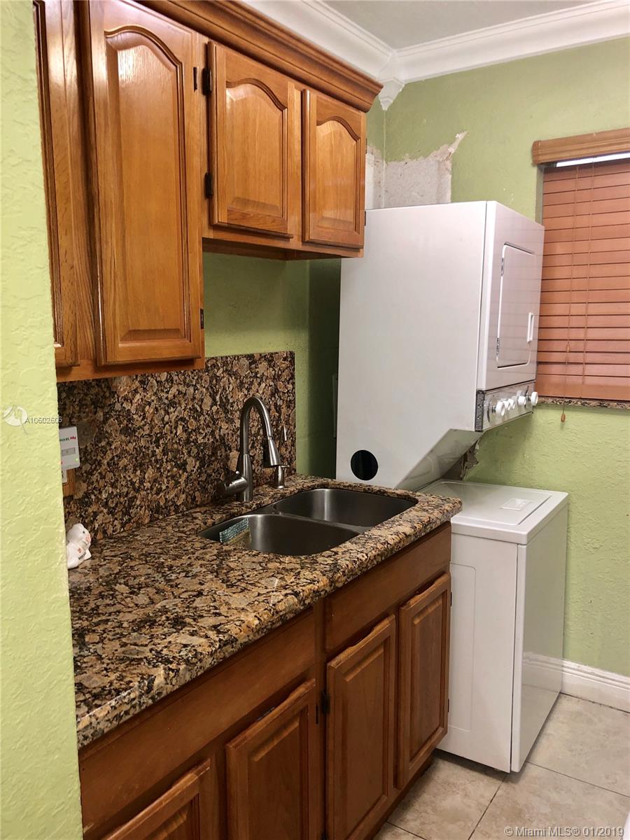 COURTYARDS II CONDO - Residential