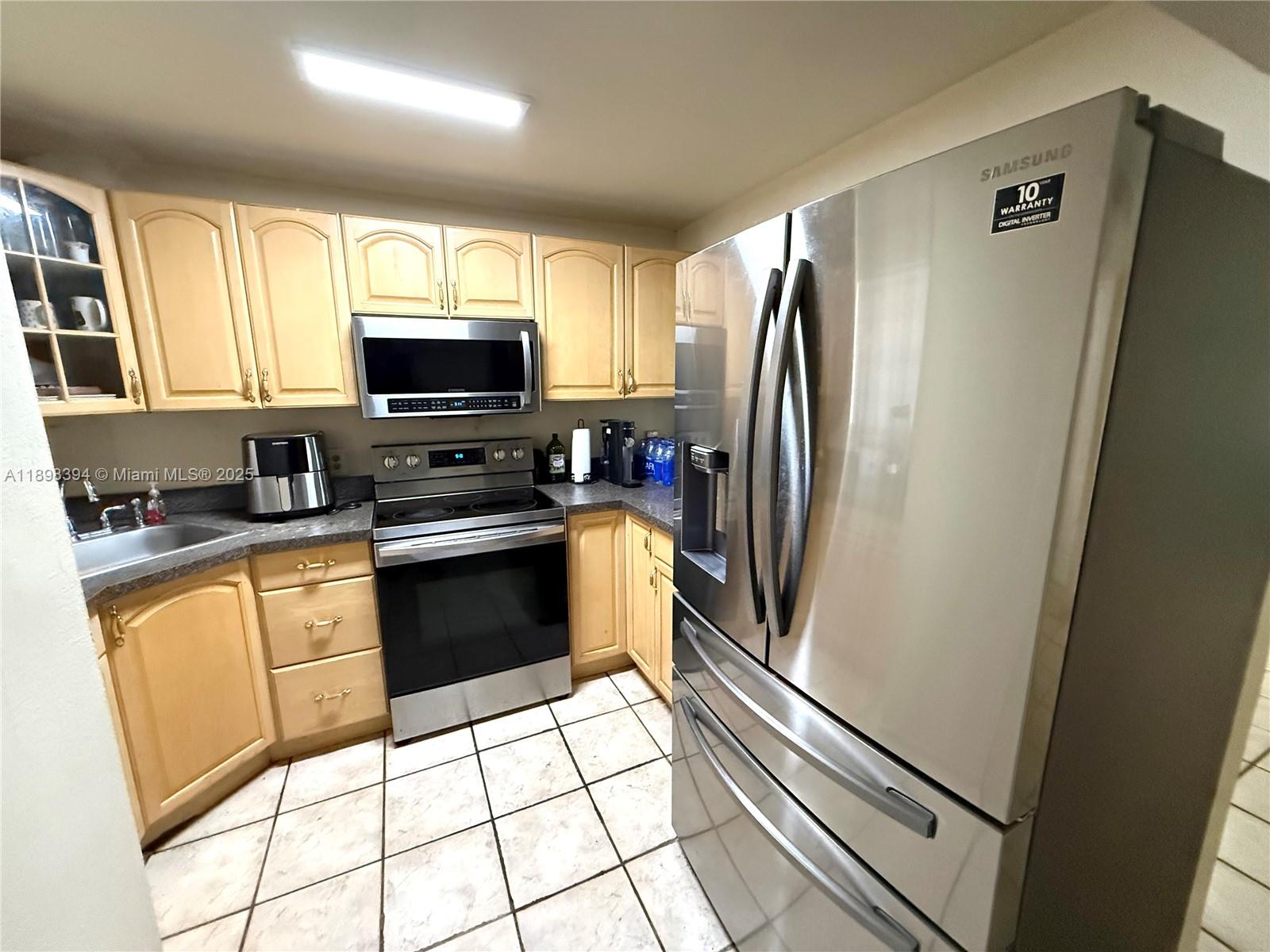 WEST FLAGLER HERITAGE CON - Residential Lease