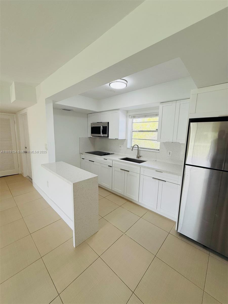 Rental Property at 7580 Sw 82nd St F217, Miami, Broward County, Florida - Bedrooms: 1 
Bathrooms: 1  - $2,000 MO.