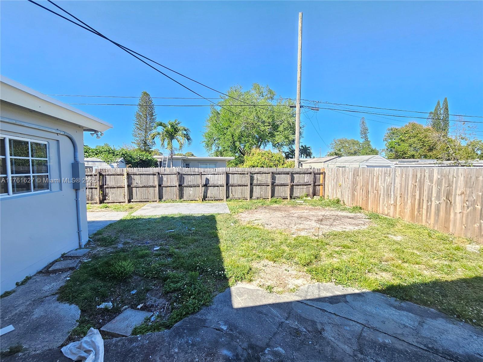 PLAYLAND COUNTRY ESTATES - Residential