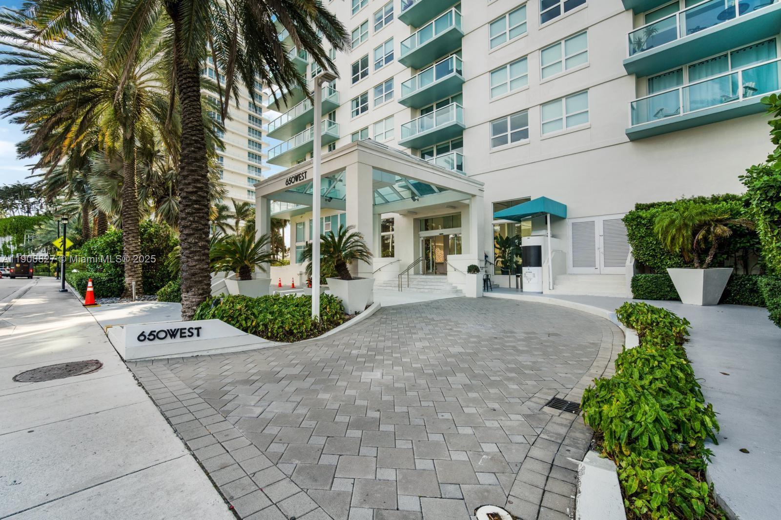 650 West Ave 303, Miami Beach, FL, 33139/$439,000 4 650 West Ave 303