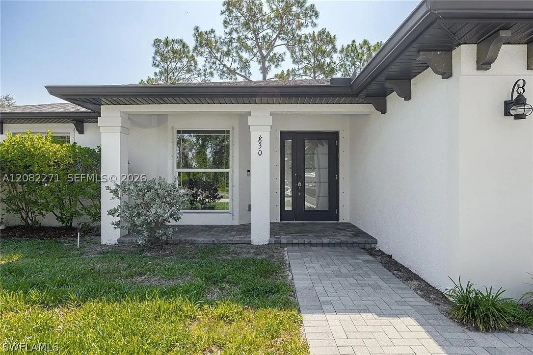 830 ANGELO AVE