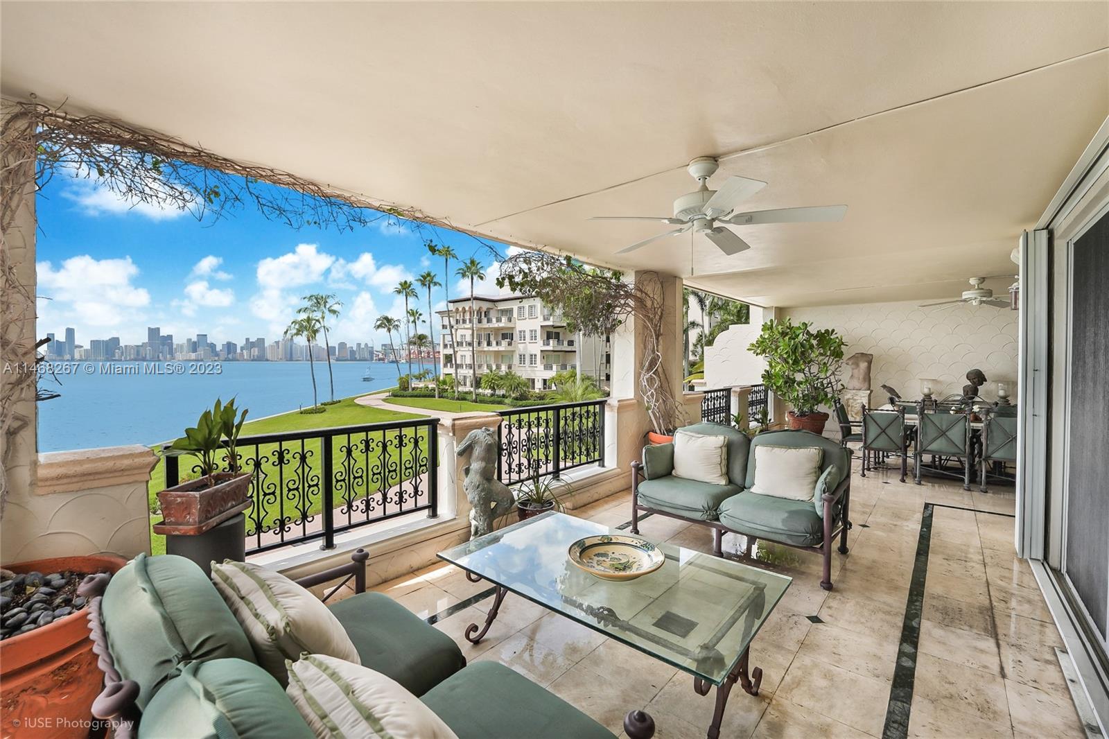 BAYVIEW AT FISHER ISL CON - Residential