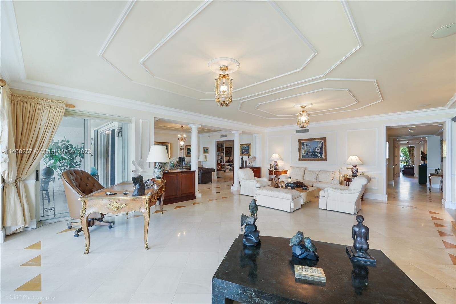 BAYVIEW AT FISHER ISL CON - Residential