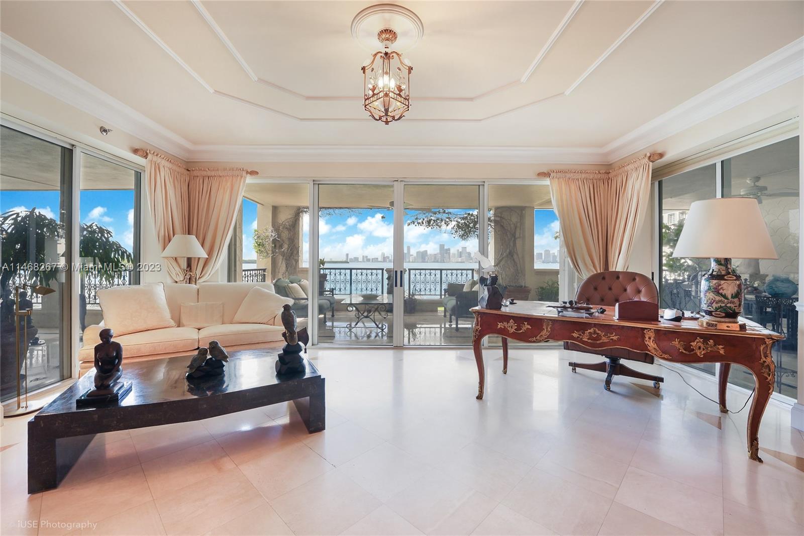 BAYVIEW AT FISHER ISL CON - Residential