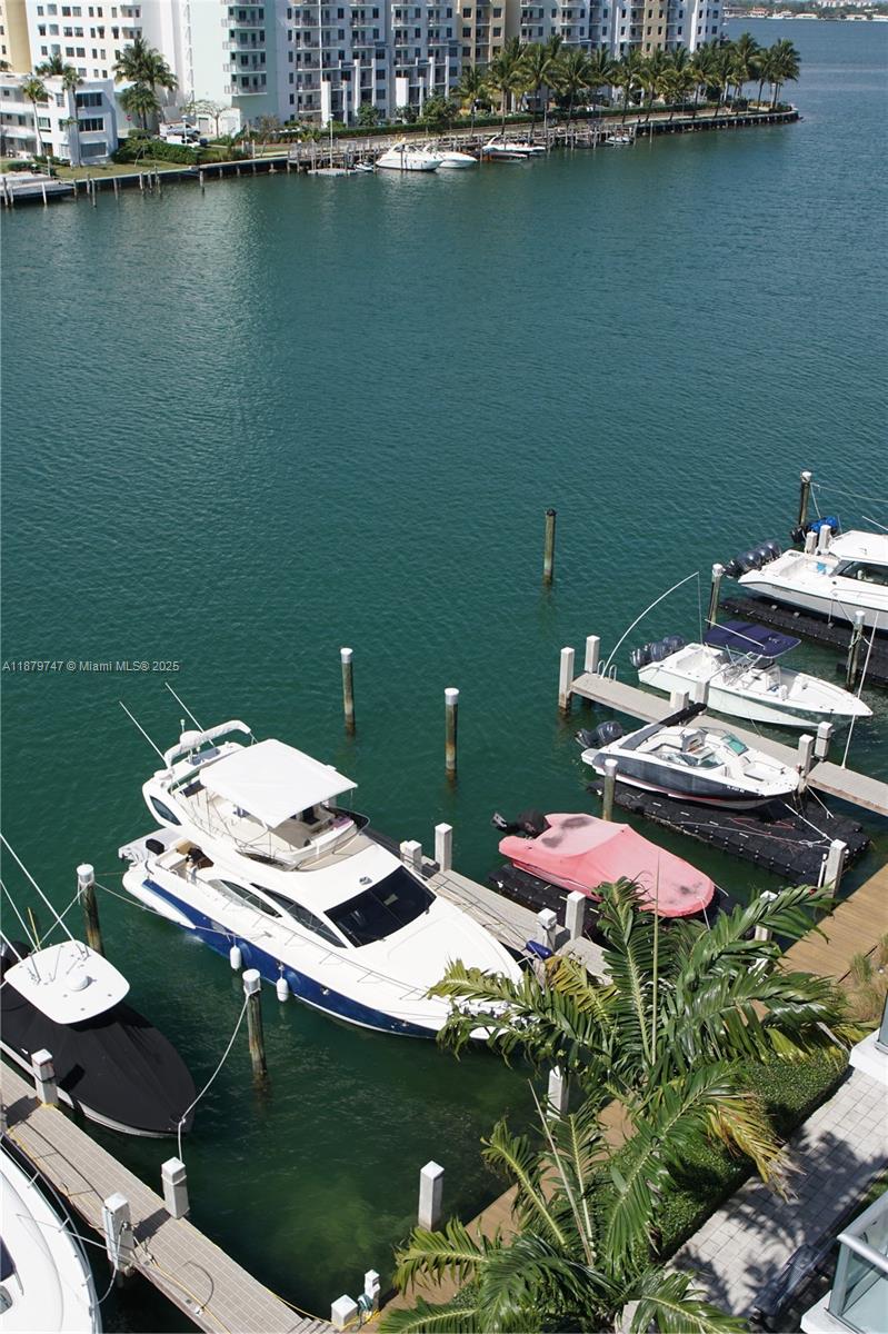 ELOQUENCE ON THE BAY COND - Residential Lease