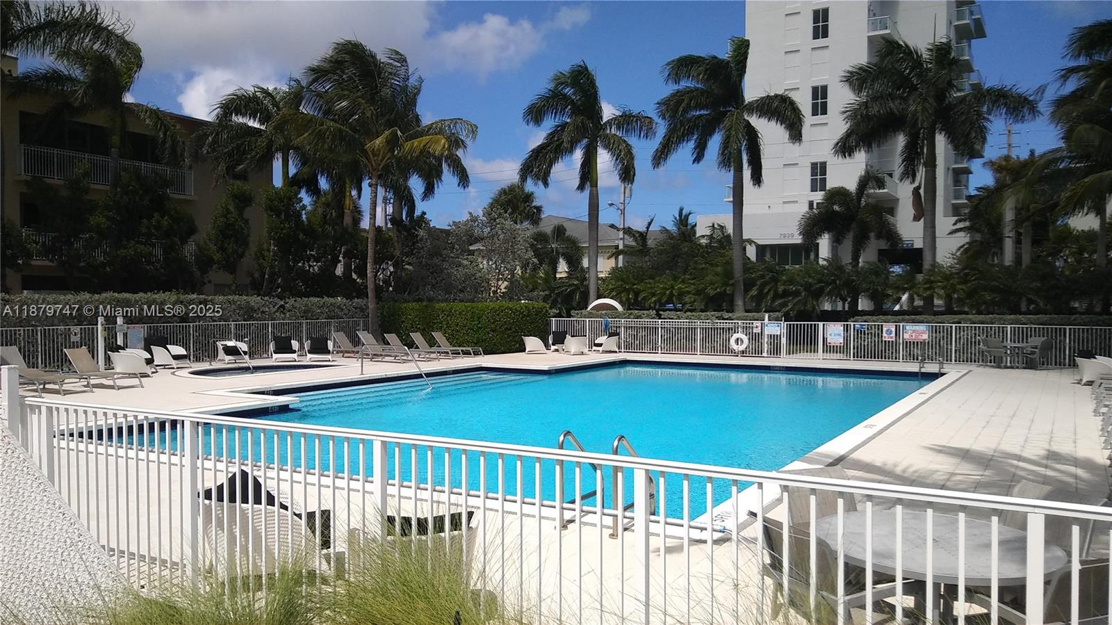 ELOQUENCE ON THE BAY COND - Residential Lease