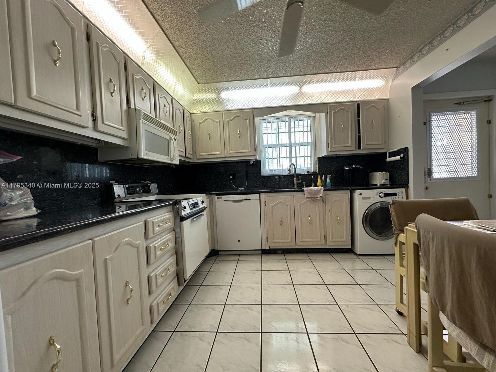 COVERED BRIDGE CONDO - Residential
