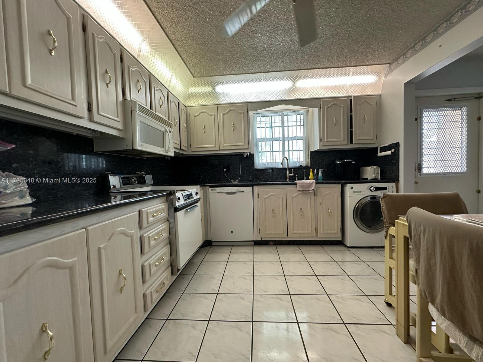 COVERED BRIDGE CONDO - Residential