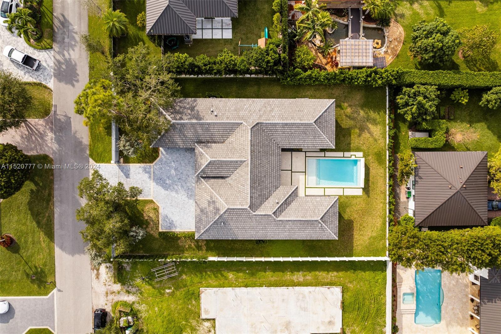 PINEWOOD ACRESS DEVELOPME - Residential