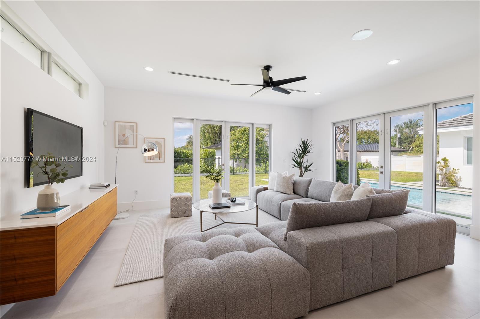 PINEWOOD ACRESS DEVELOPME - Residential