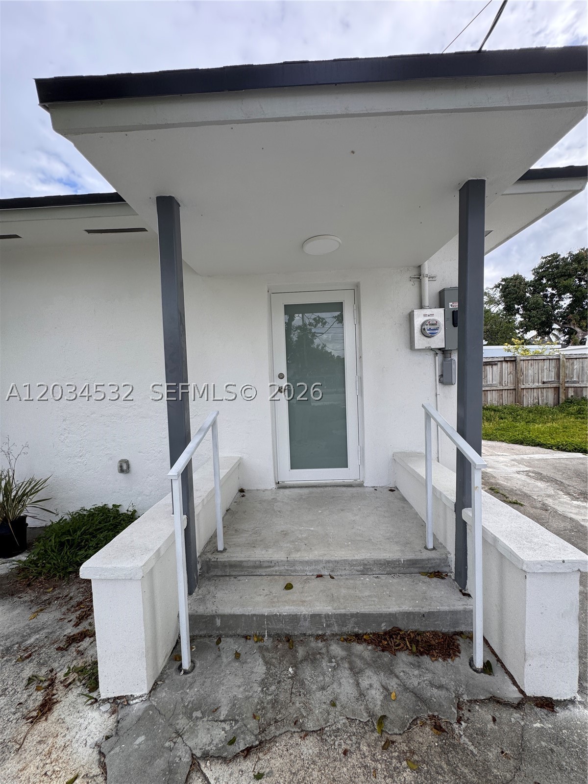 Photo 1 of 9 — 2239 NW 87th St 8, Miami, FL 33147