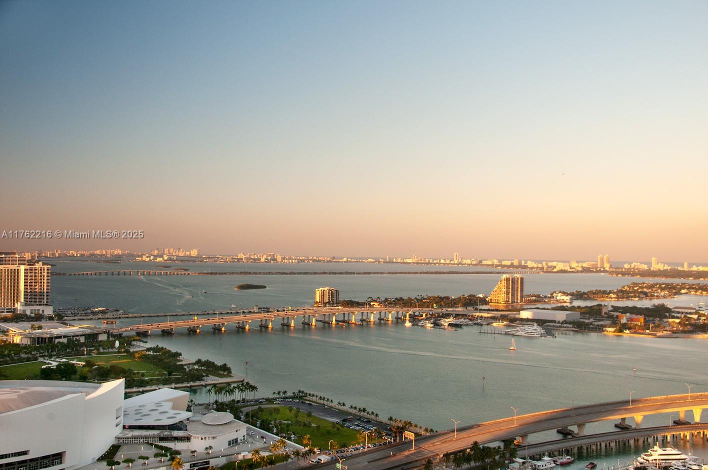 Rental Property at 244 Biscayne Blvd 4104, Miami, Broward County, Florida - Bedrooms: 2 
Bathrooms: 2  - $3,950 MO.