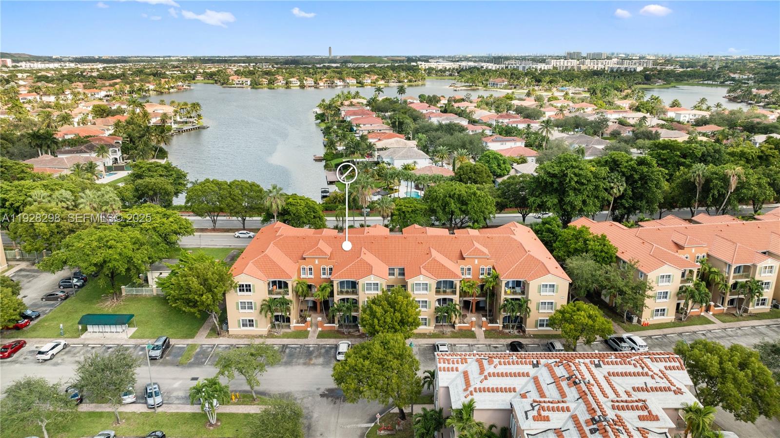 THE COURTS AT DORAL ISLES - Residential