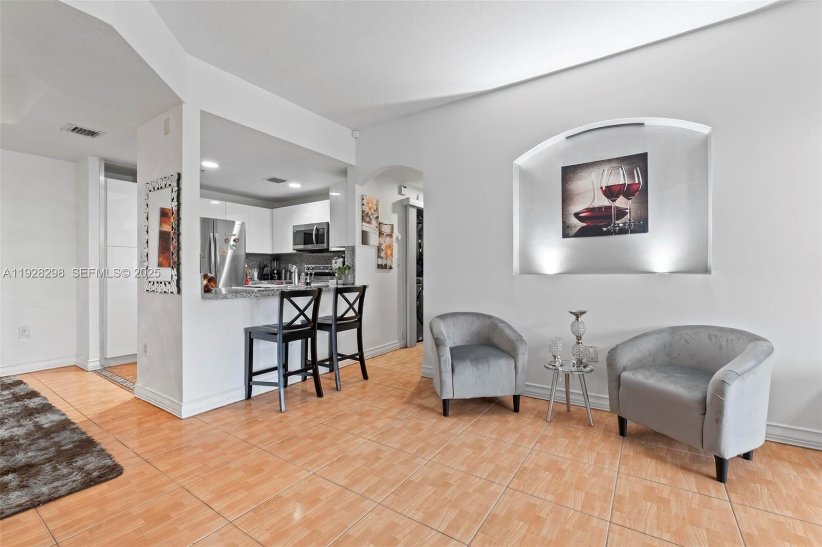 THE COURTS AT DORAL ISLES - Residential