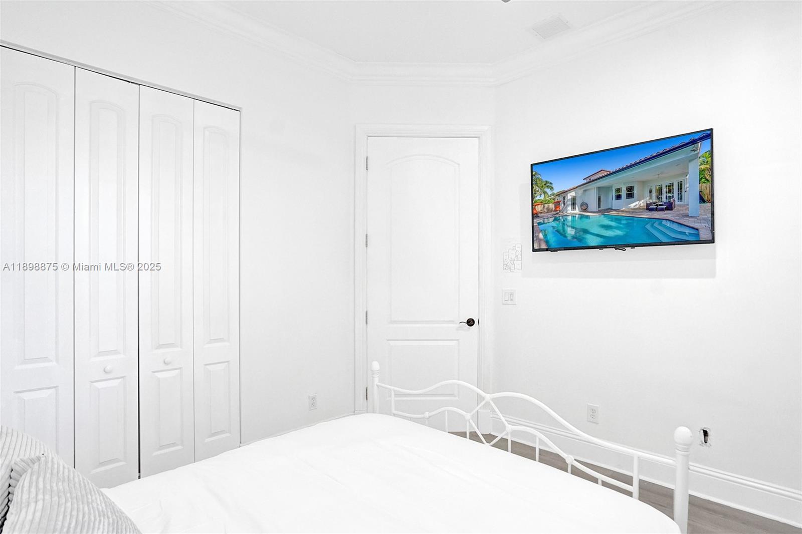 FLORAL RIDGE ADDITION - Residential Lease