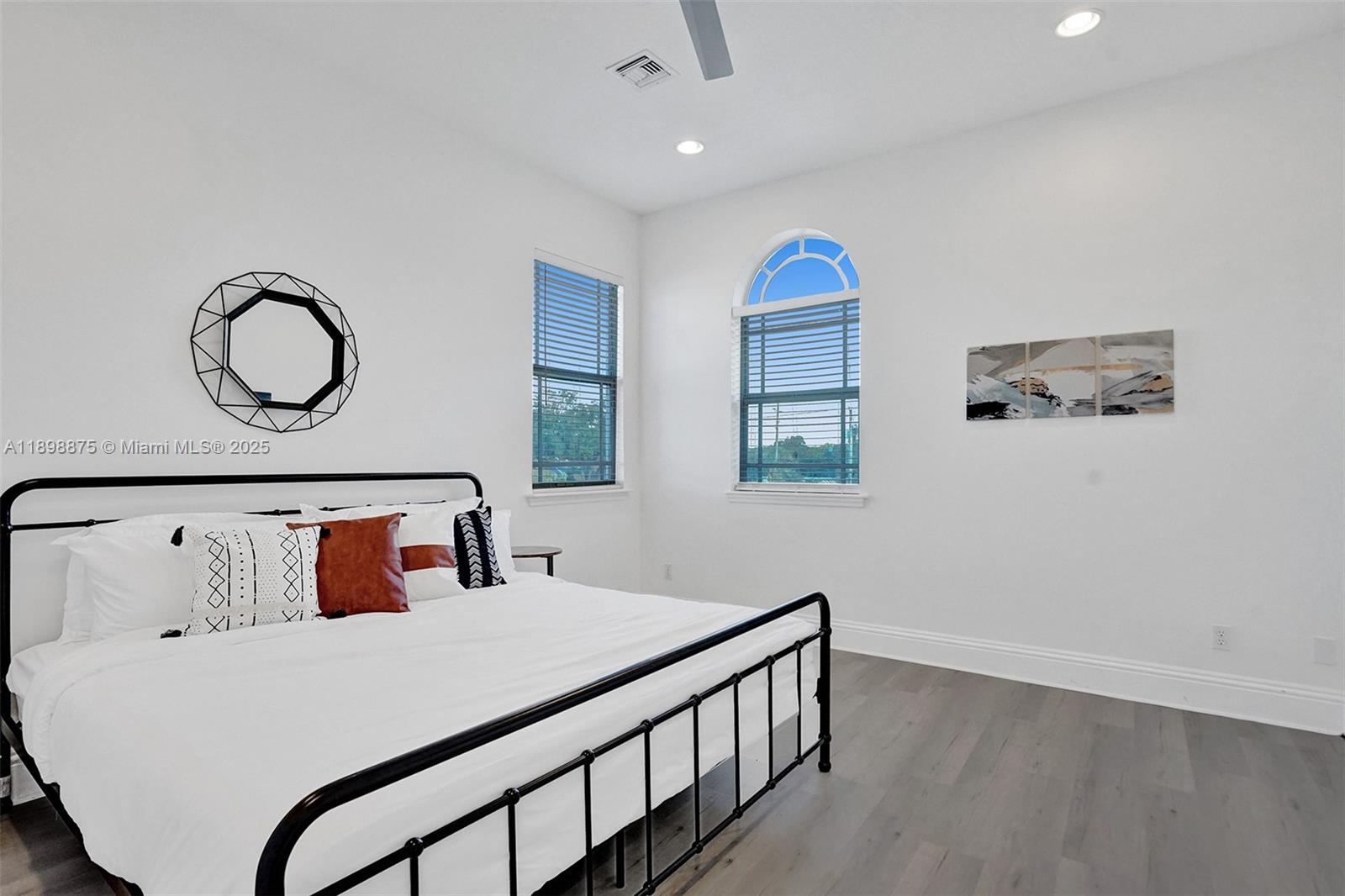 FLORAL RIDGE ADDITION - Residential Lease