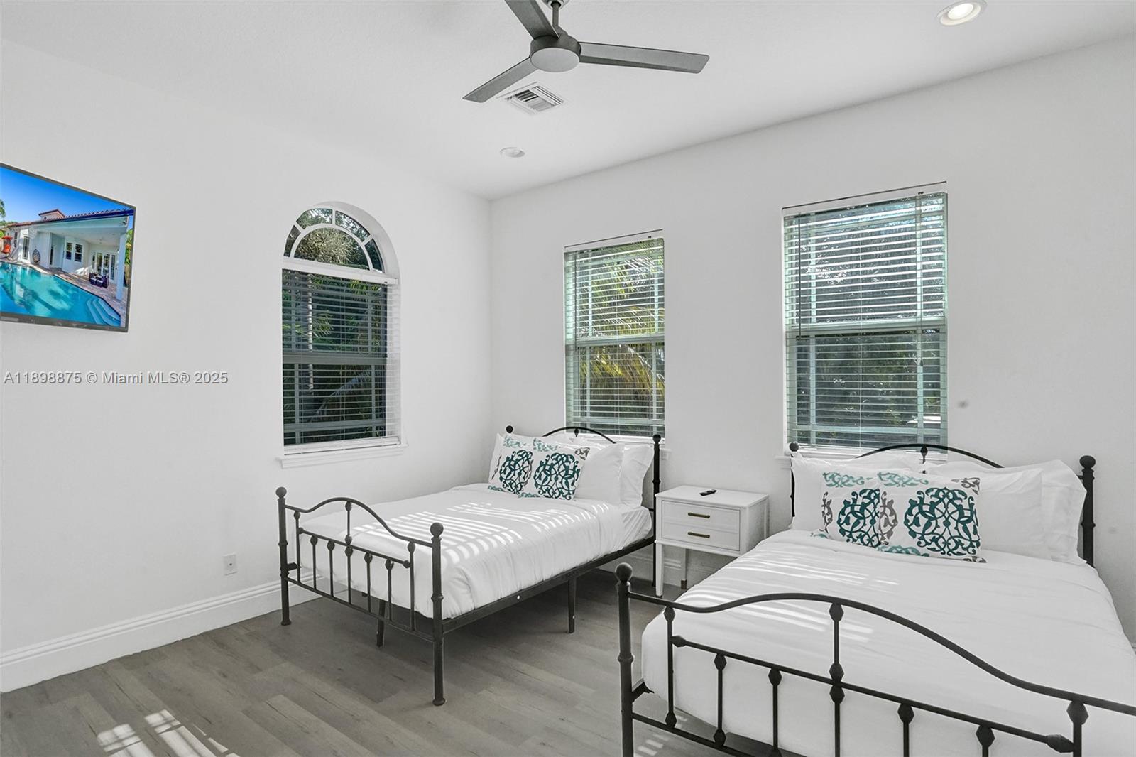 FLORAL RIDGE ADDITION - Residential Lease