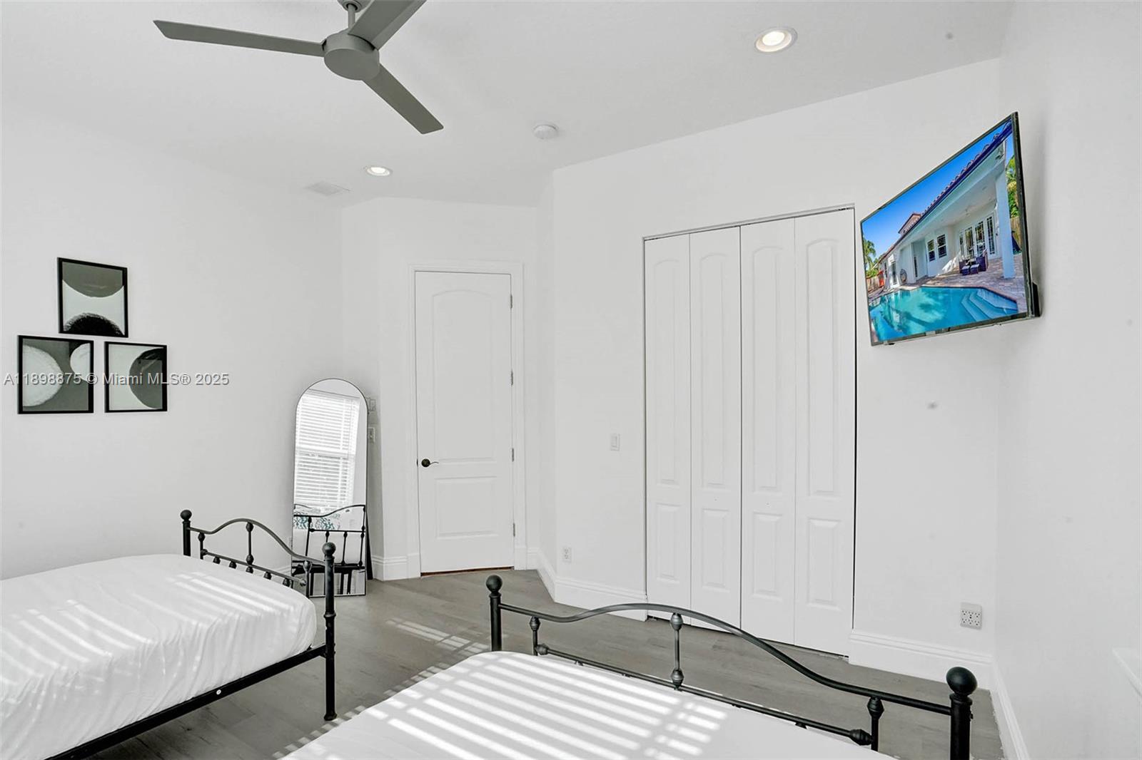 FLORAL RIDGE ADDITION - Residential Lease