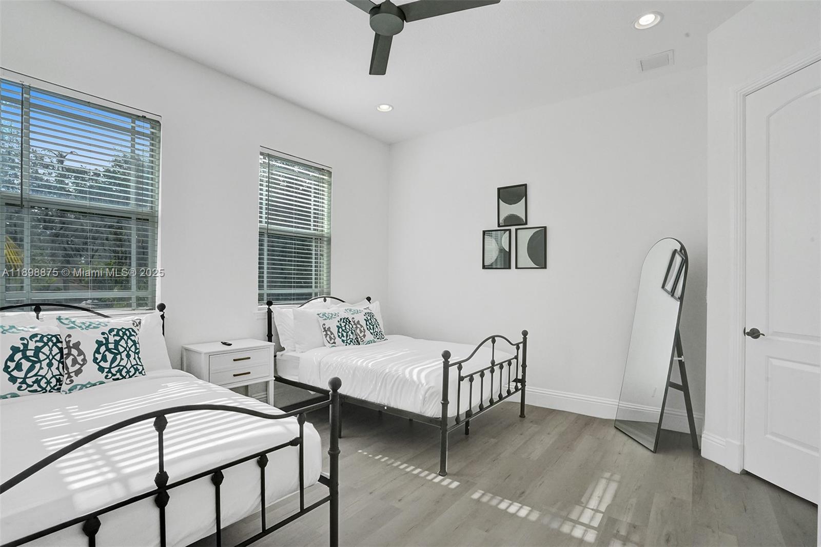 FLORAL RIDGE ADDITION - Residential Lease