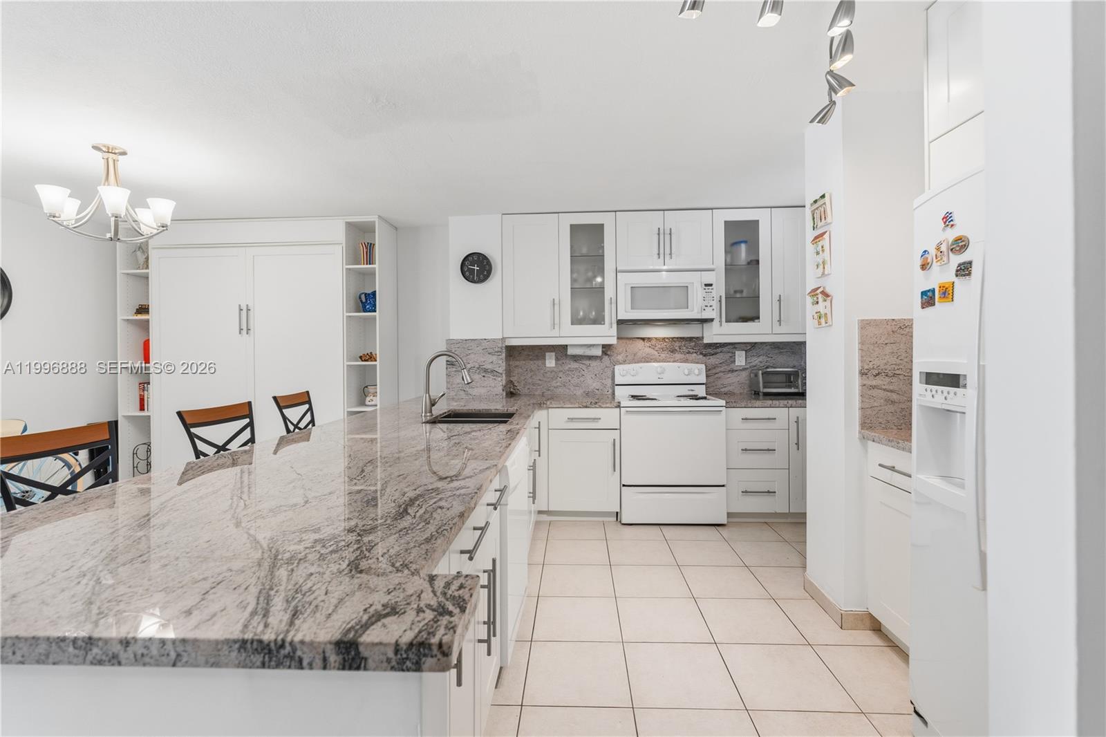 OCEAN PARK CONDO - Residential