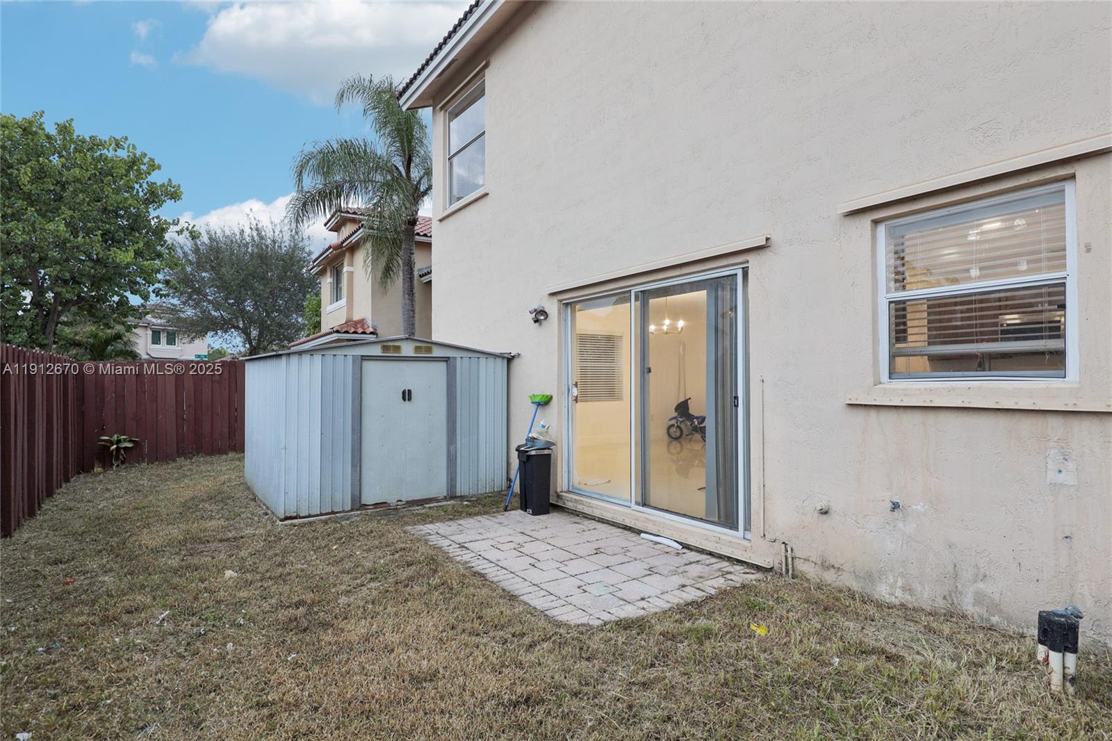 OAK CREEK - Residential