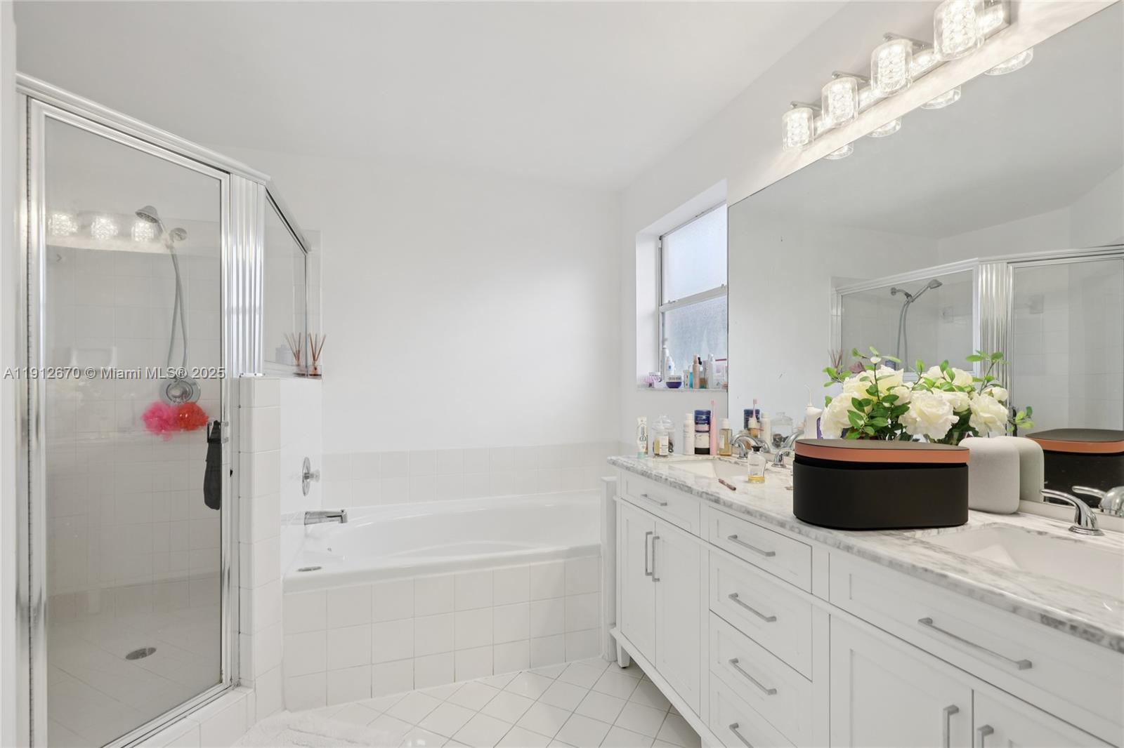 OAK CREEK - Residential