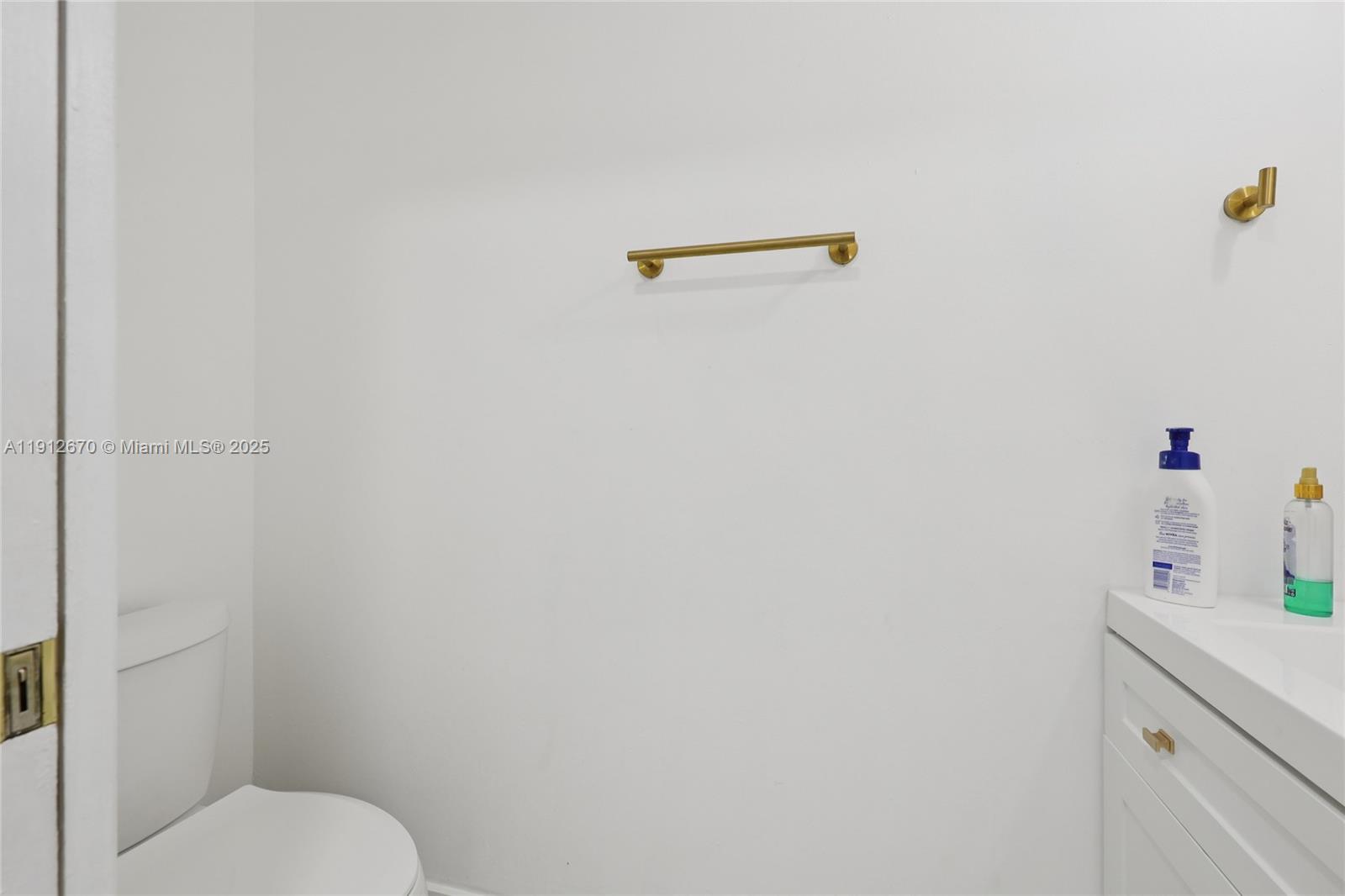 OAK CREEK - Residential