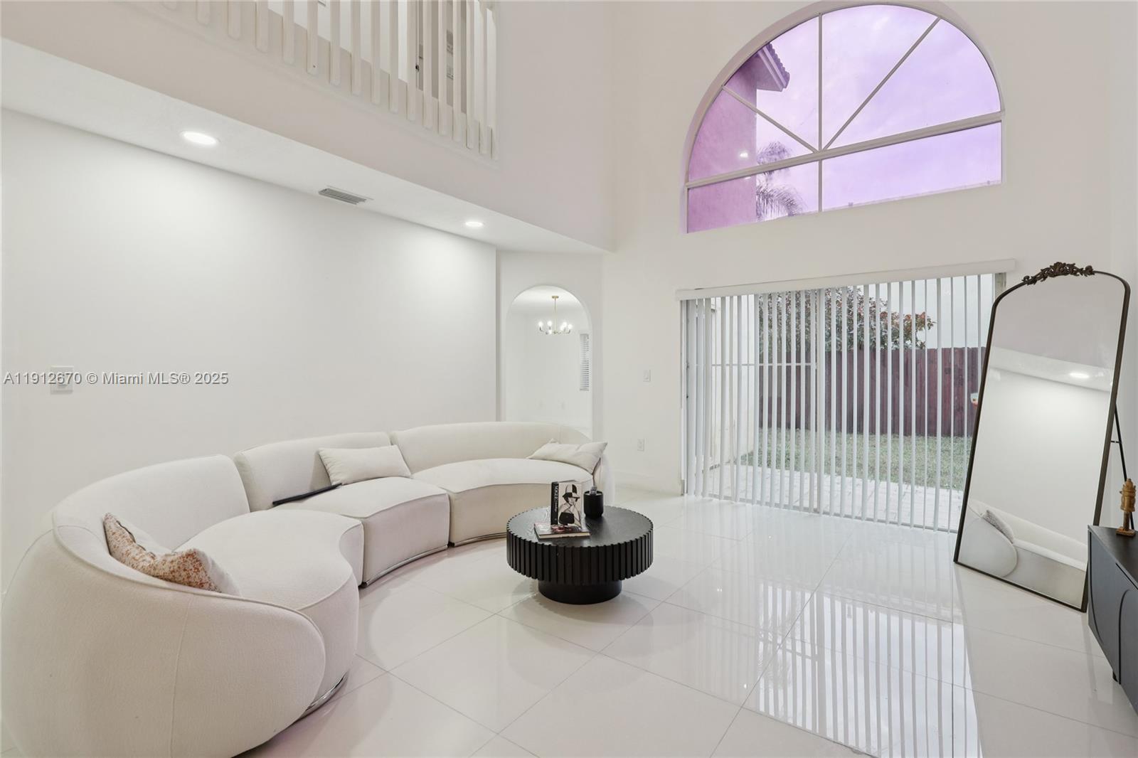 OAK CREEK - Residential