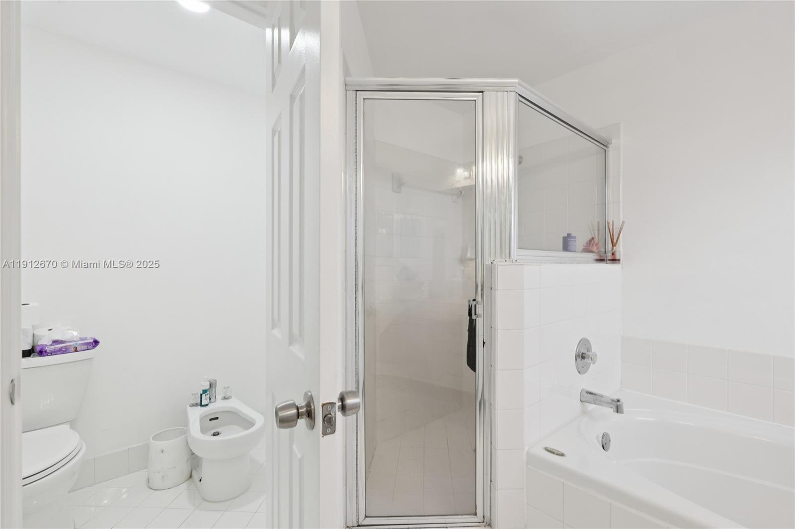 OAK CREEK - Residential