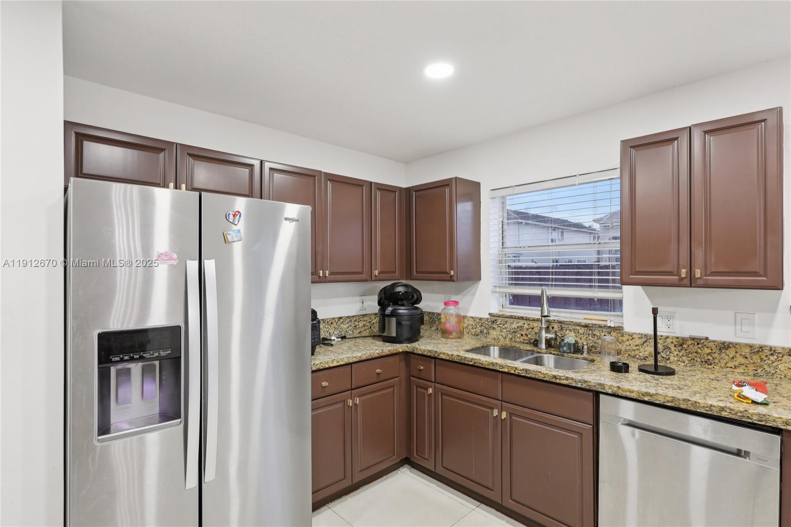 OAK CREEK - Residential