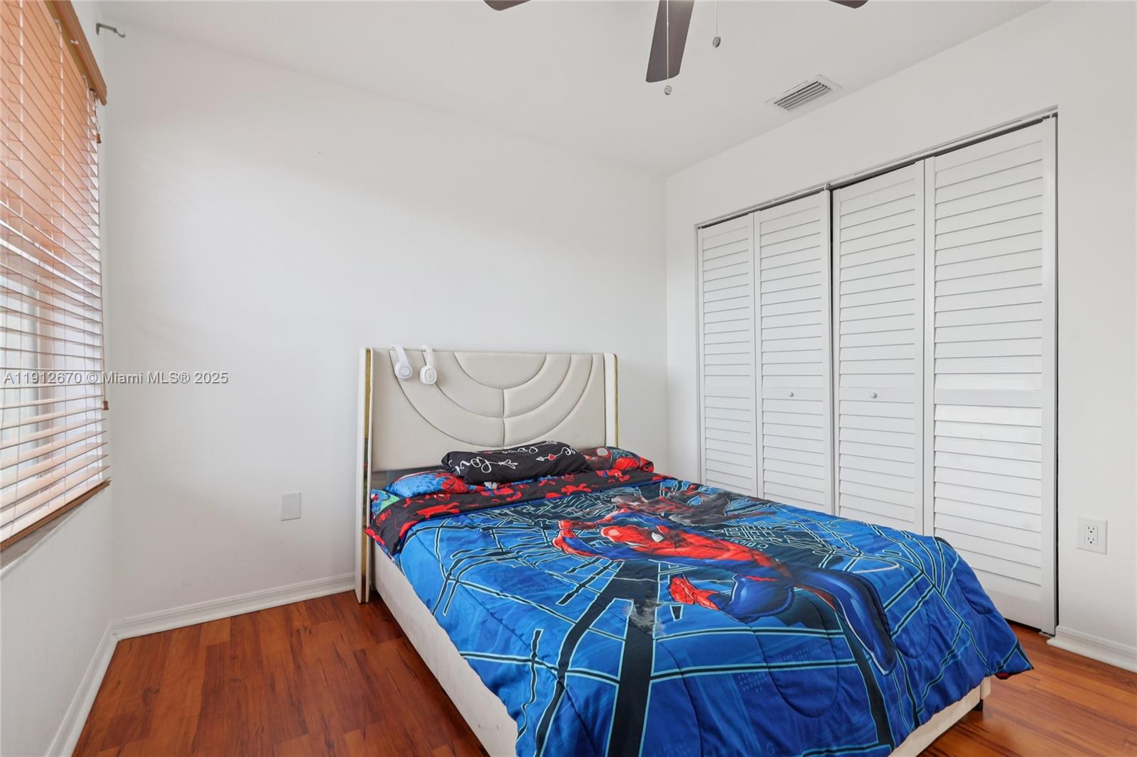 OAK CREEK - Residential